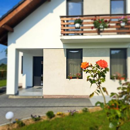 Eco Familia Otel Pojoga Dış mekan fotoğraf