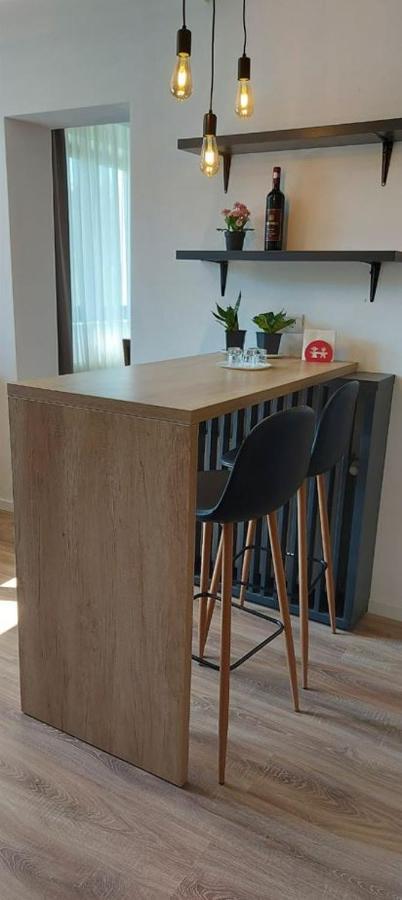 Eco Familia Otel Pojoga Dış mekan fotoğraf