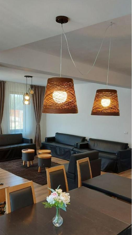 Eco Familia Otel Pojoga Dış mekan fotoğraf
