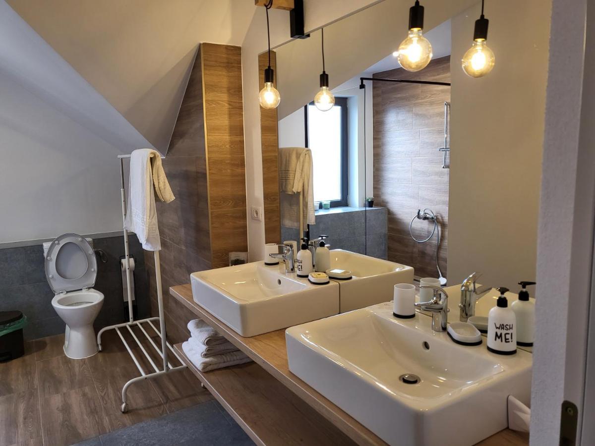 Eco Familia Otel Pojoga Dış mekan fotoğraf