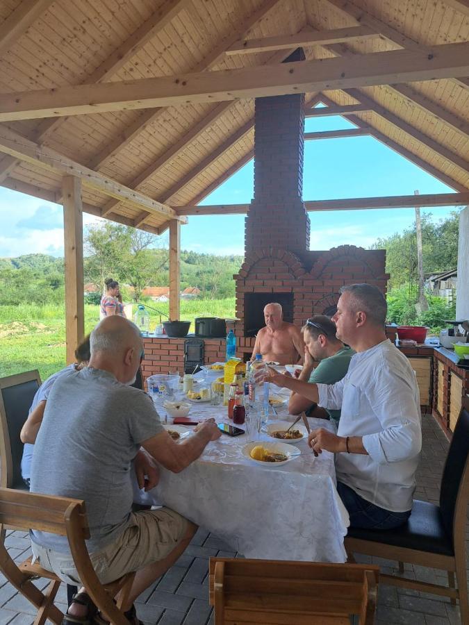 Eco Familia Otel Pojoga Dış mekan fotoğraf