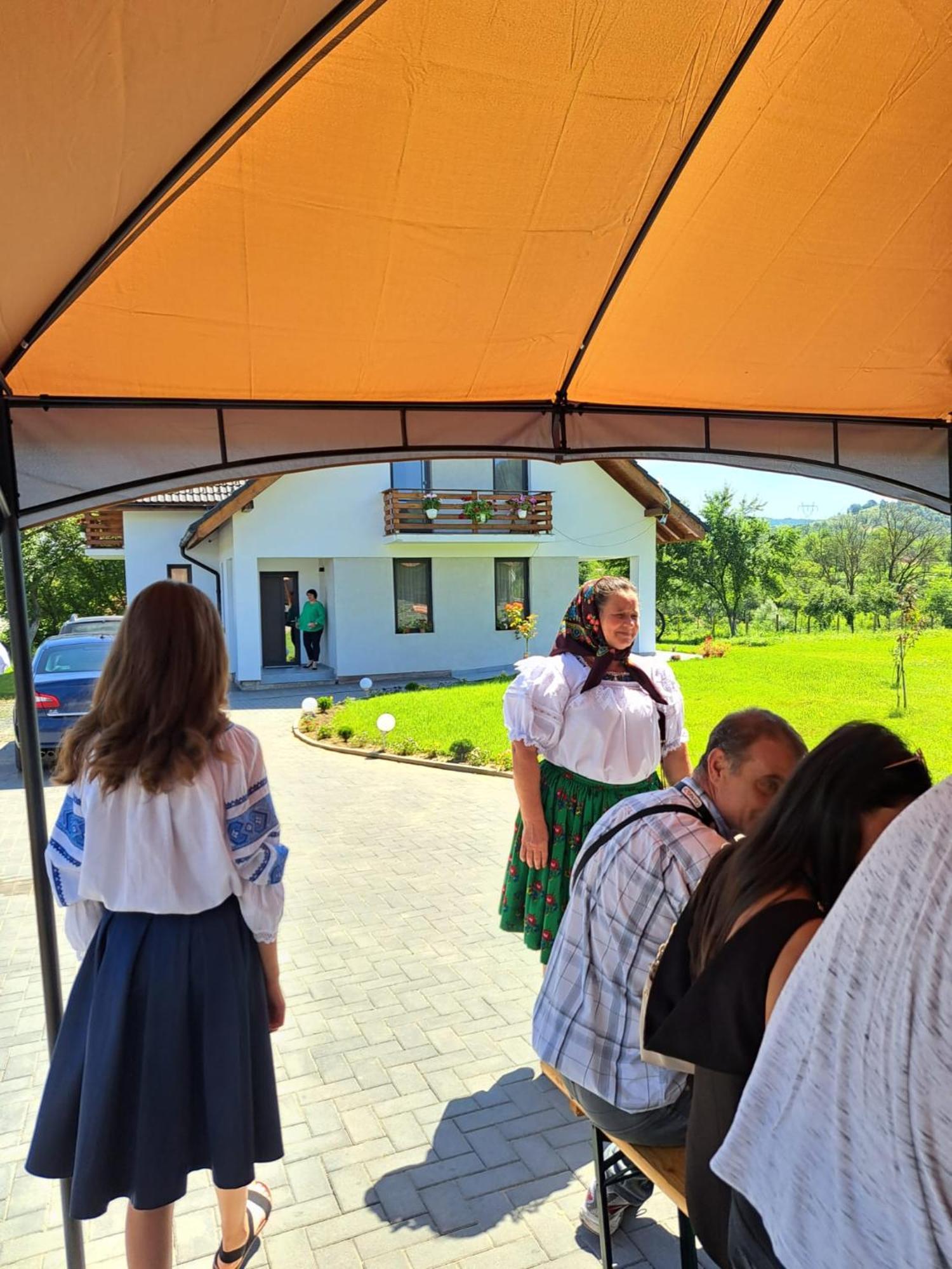 Eco Familia Otel Pojoga Dış mekan fotoğraf